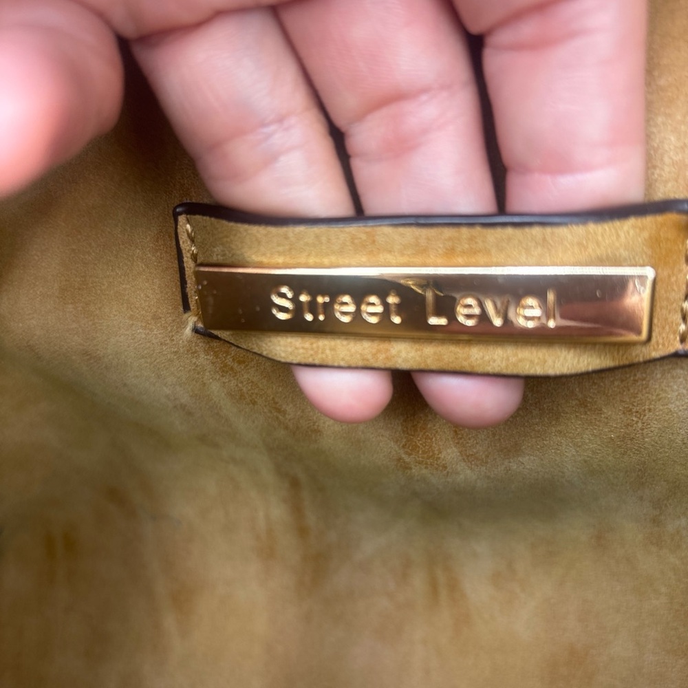 Street Level Tan Clutch - Picture 2 of 13